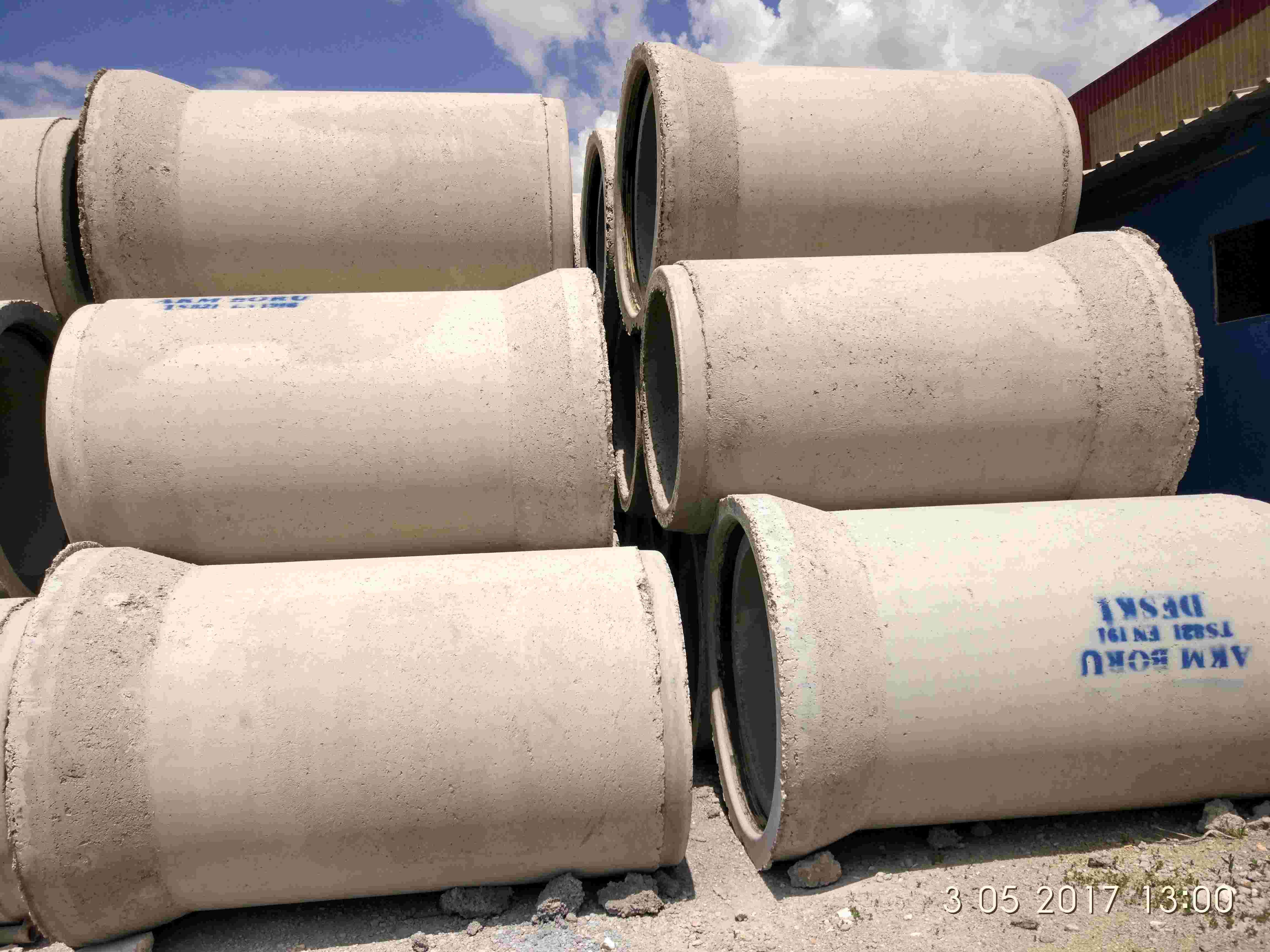1000mm-demirli-etc-betonerme-boru-1