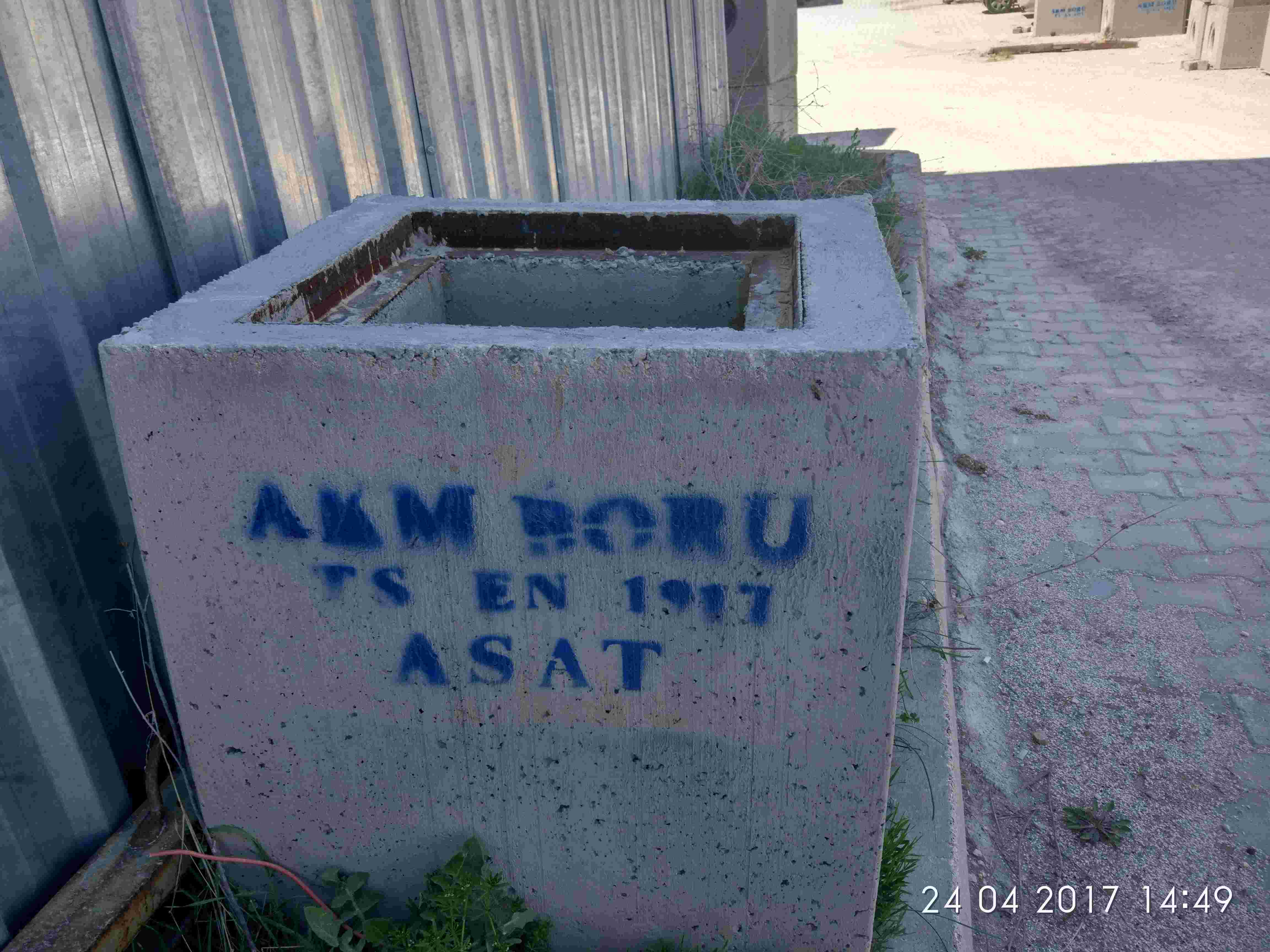 Yağmur suyu ızgara tabanı çerçeveli